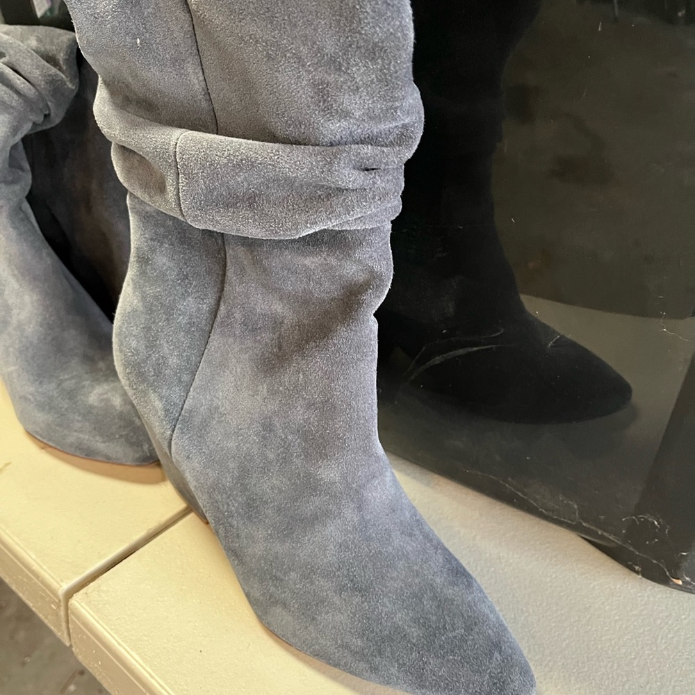 Splendid Grey suede slouch boots